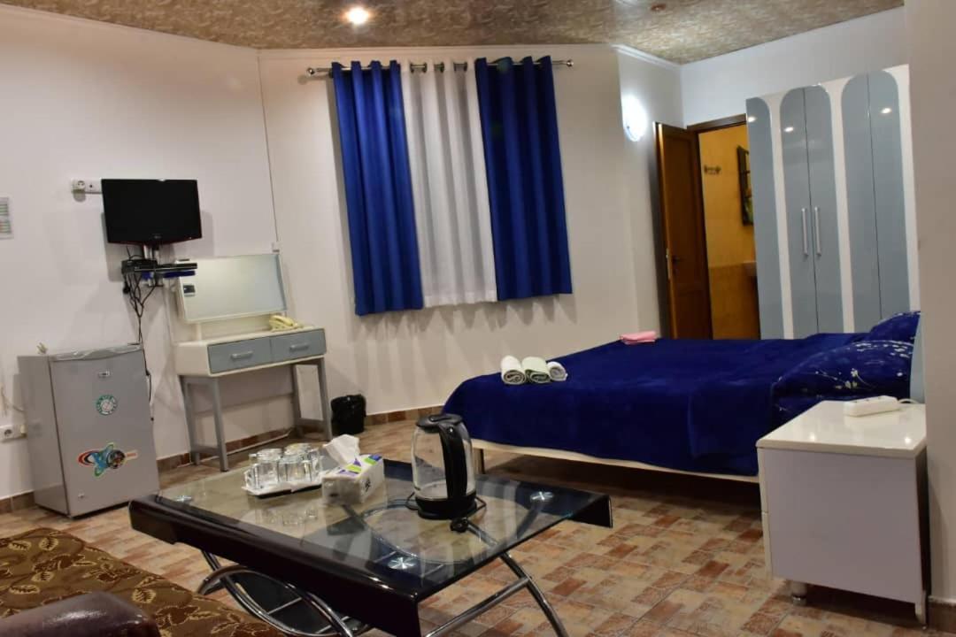 יירבאן Gyumri Hotel מראה חיצוני תמונה