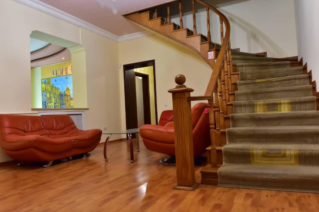 יירבאן Gyumri Hotel מראה חיצוני תמונה