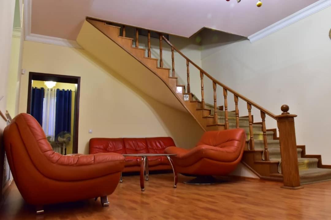יירבאן Gyumri Hotel מראה חיצוני תמונה