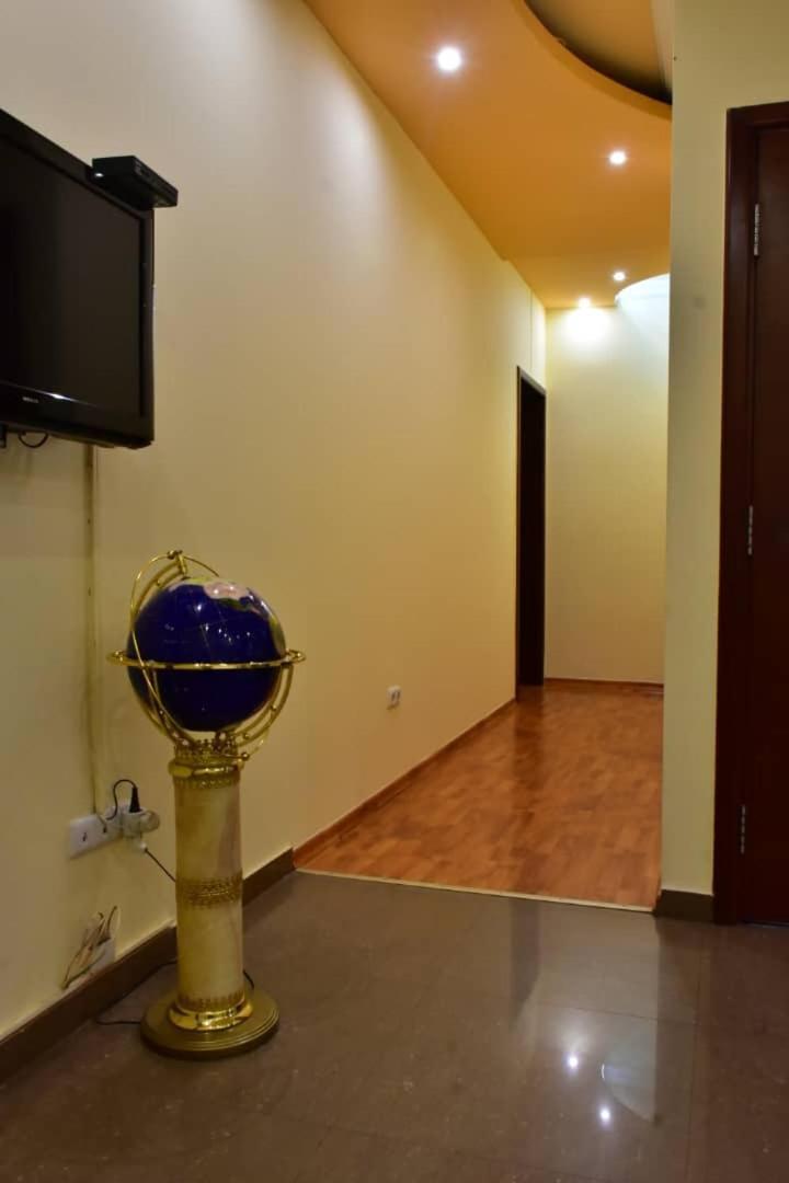 יירבאן Gyumri Hotel מראה חיצוני תמונה