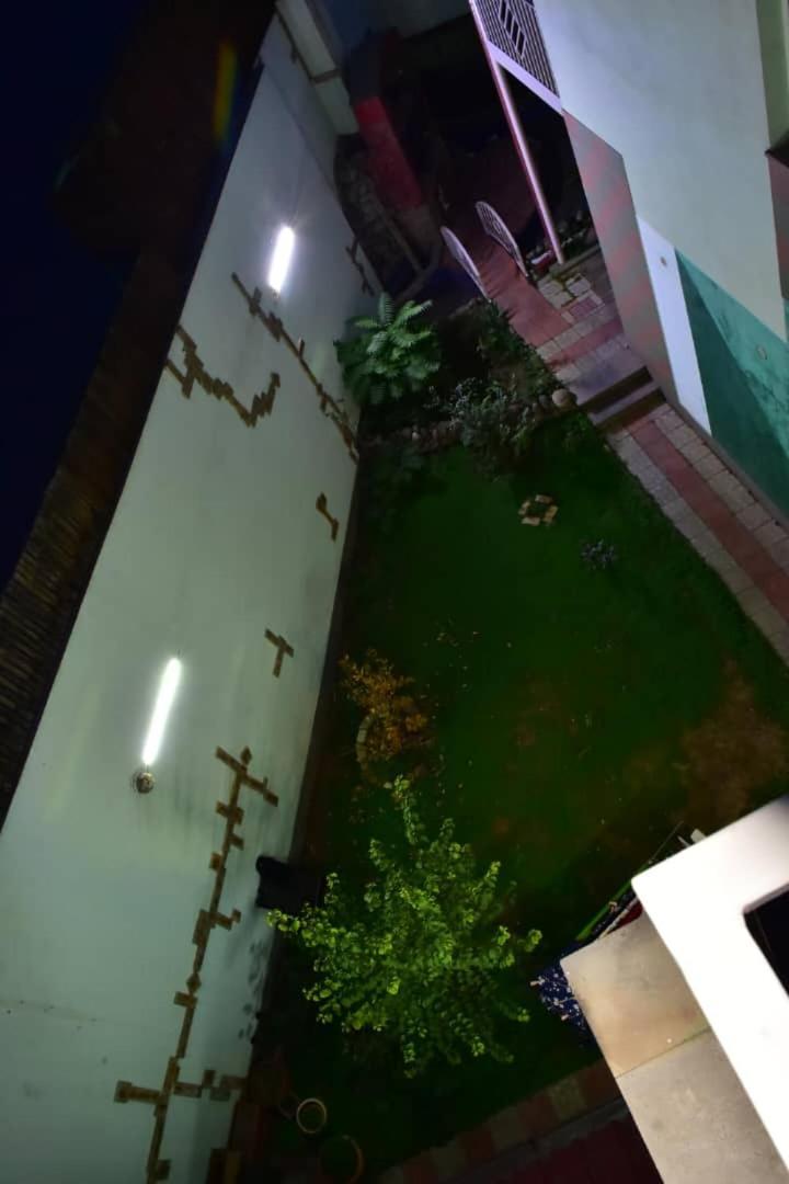 יירבאן Gyumri Hotel מראה חיצוני תמונה