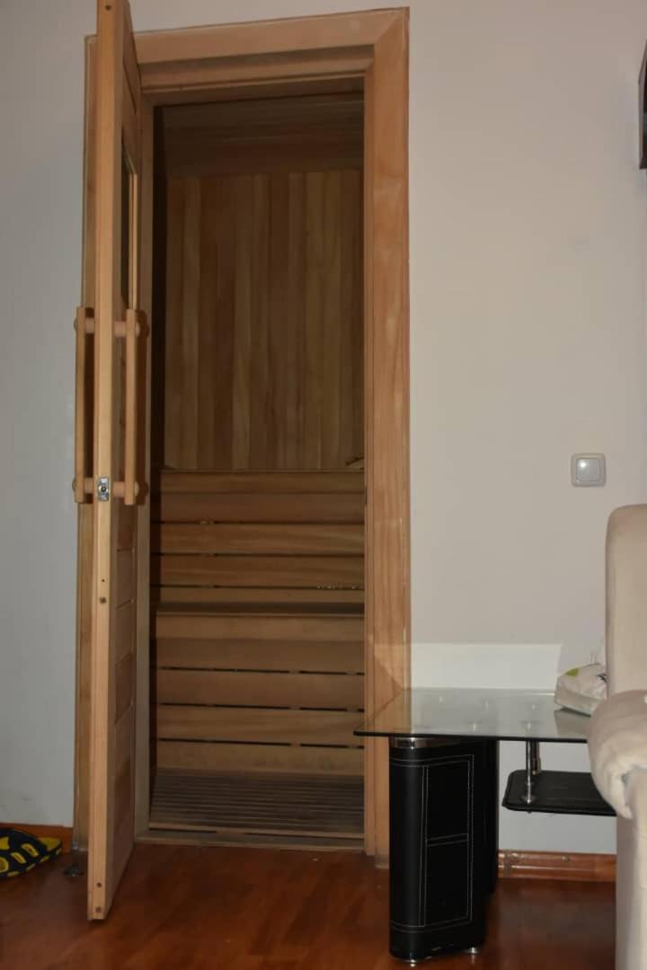 יירבאן Gyumri Hotel מראה חיצוני תמונה